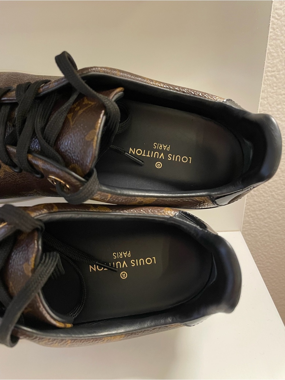 Louis Vuitton Frontrow Sneaker - Picture 3 of 10